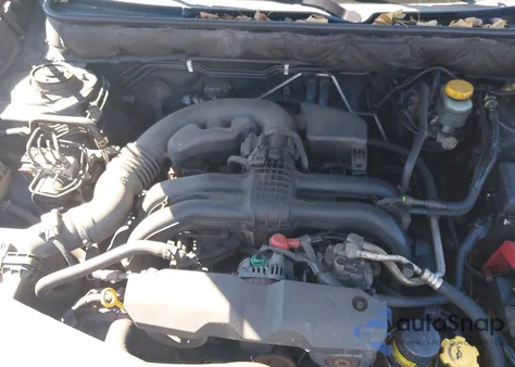 2013 Subaru Legacy 2.5I Limited z USA, uszkodzony, nr VIN 4S3BMCK64D3004749